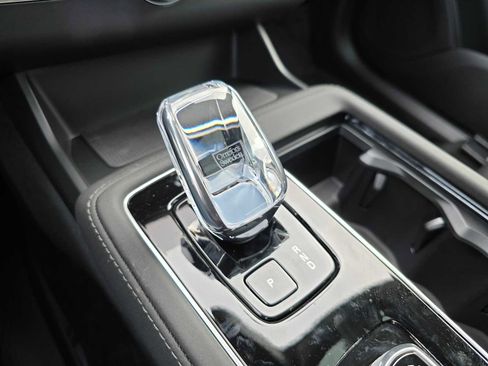 New 2026 Volvo XC90 T8 Ultra w/ Lounge Package image 35