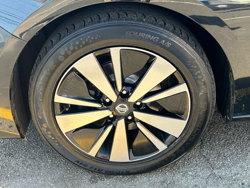 Used 2021 Nissan Altima 2.5 SV FWD image 10