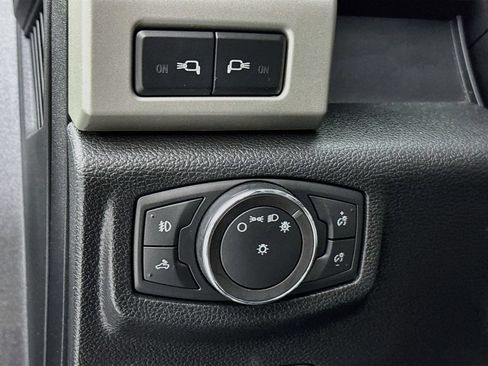 Used 2018 Ford F150 Lariat AWD/4WD image 14