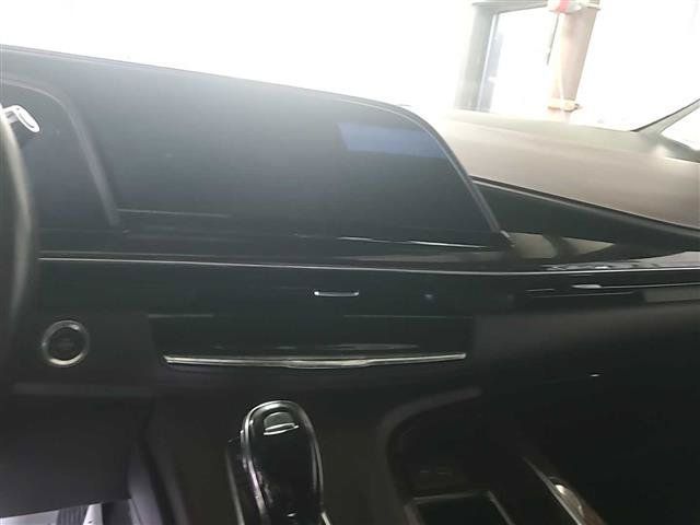 Used 2023 Cadillac Escalade ESV Sport Platinum w/ LPO, ONYX Package AWD/4WD image 8
