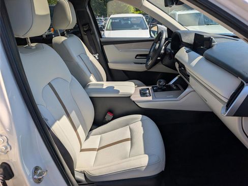 Used 2024 MAZDA CX-90 Plug-In Hybrid w/ Premium Plus AWD/4WD image 12