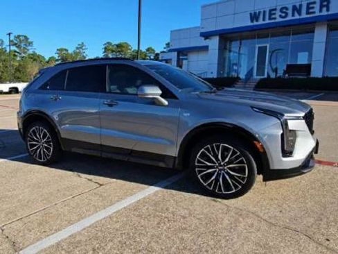 Certified 2025 Cadillac XT4 Sport image 9