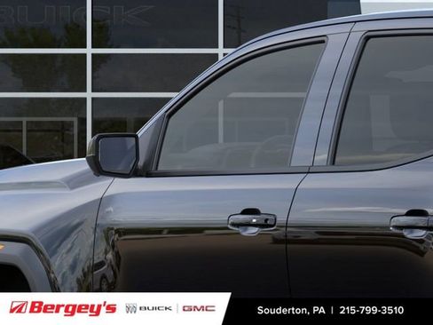 New 2026 GMC Canyon AT4 w/ Technology Plus Package AWD/4WD image 14