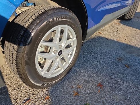 Used 2024 Ford Edge SEL image 7