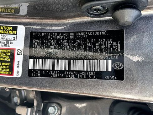 Used 2024 Toyota Camry SE FWD image 19