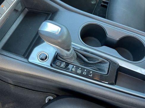 Used 2025 Nissan Altima 2.5 SV image 42