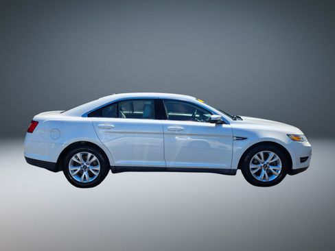 Used 2011 Ford Taurus SEL w/ 201A Rapid Spec Order Code FWD image 2
