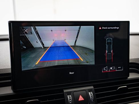 Certified 2025 Audi Q5 2.0T Premium w/ Convenience Plus Package image 30