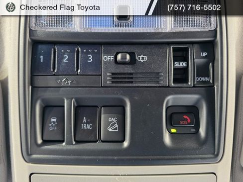 Used 2023 Toyota 4Runner Limited image 11