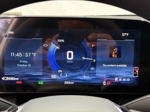 New 2026 Chevrolet Equinox EV LT image 30