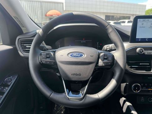 Used 2025 Ford Escape Active w/ Cold Weather Package AWD/4WD image 13