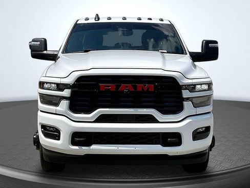Used 2025 RAM 3500 Big Horn AWD/4WD image 2