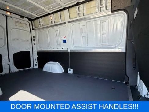 Used 2025 Mercedes-Benz Sprinter 2500 image 8