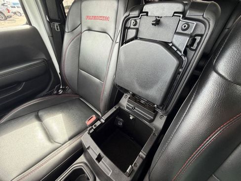 Used 2020 Jeep Gladiator Rubicon AWD/4WD image 15