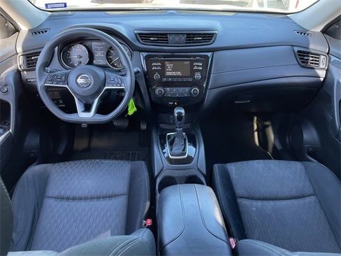 Used 2017 Nissan Rogue S image 10