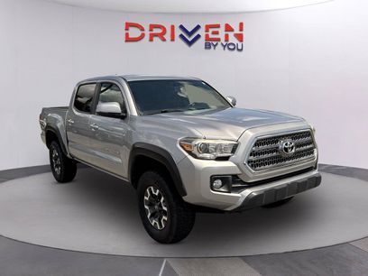 Used 2017 Toyota Tacoma TRD Off-Road w/ Tow Package (A/T)