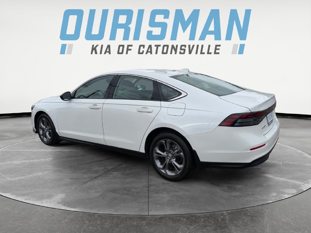 Used 2023 Honda Accord EX image 4
