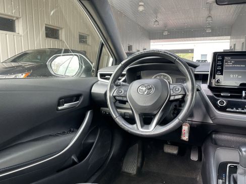Used 2021 Toyota Corolla SE image 32