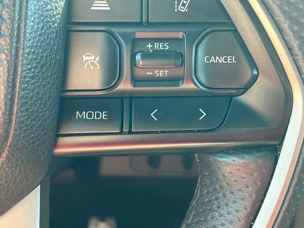 Used 2025 Toyota Tundra Limited w/ TRD Off-Road Package AWD/4WD image 18