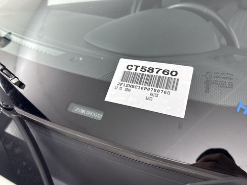 Used 2023 Toyota GR86 w/ ALL Weather Mat Package (TMS) RWD image 12