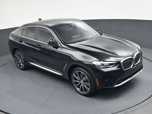 Used 2025 BMW X4 xDrive30i w/ Premium Package image 21