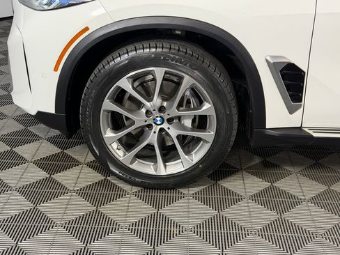 Used 2025 BMW X5 xDrive40i image 12