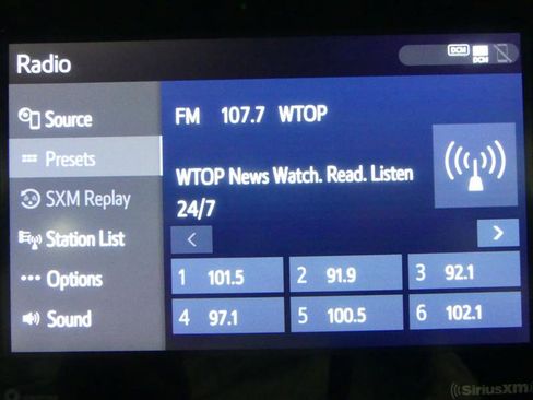 Used 2022 Toyota Prius LE image 11