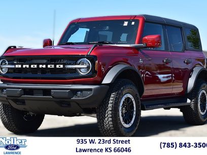 New 2026 Ford Bronco Outer Banks w/ Sasquatch Package