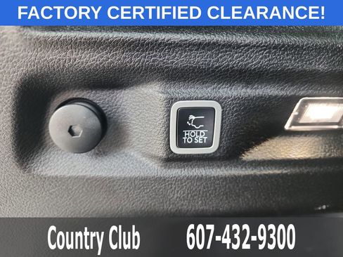 Used 2024 Jeep Grand Cherokee L Altitude AWD/4WD image 33