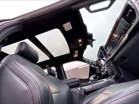 Used 2021 Ford F150 Lariat w/ Equipment Group 502A High image 28