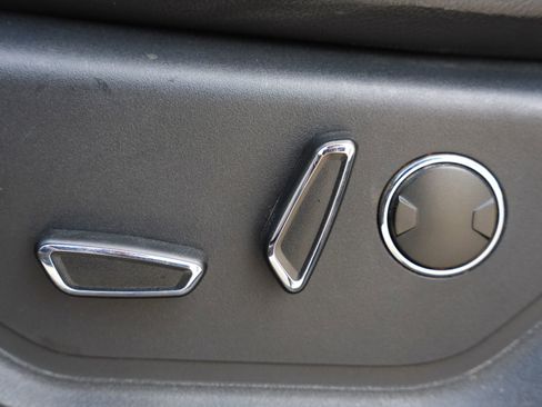 Used 2016 Ford F150 XLT w/ Equipment Group 302A Luxury image 16