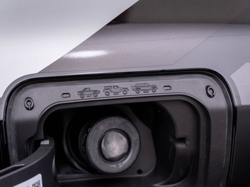 Used 2023 Ford Bronco Raptor AWD/4WD image 36