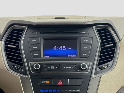 Used 2018 Hyundai Santa Fe Sport image 23