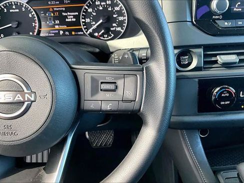 Certified 2025 Nissan Pathfinder S FWD image 24
