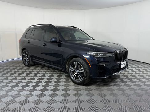 Used 2020 BMW X7 xDrive40i w/ M Sport Package AWD/4WD image 7