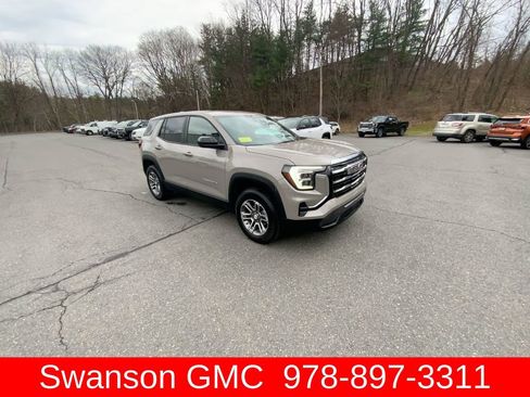 Used 2025 GMC Terrain Elevation AWD/4WD image 40