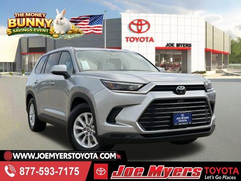 Used 2025 Toyota Grand Highlander FWD image 1