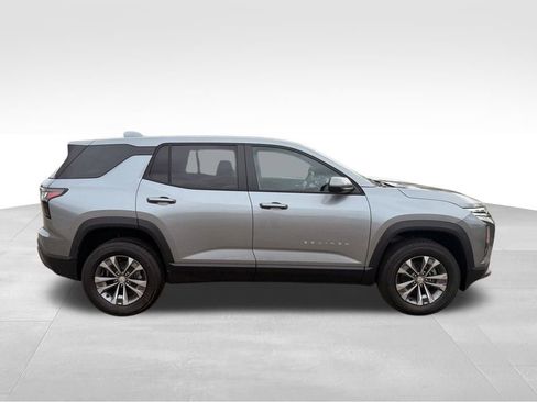 New 2026 Chevrolet Equinox LT FWD image 8