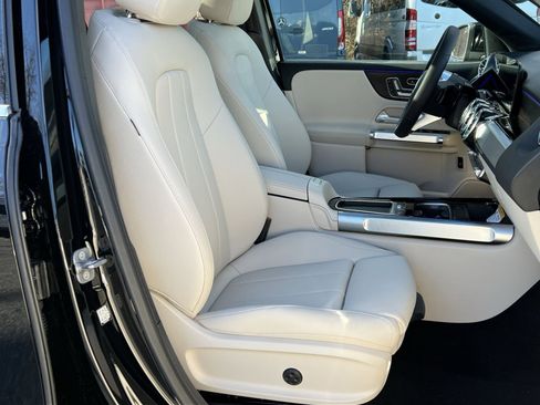New 2026 Mercedes-Benz GLB 250 4MATIC image 26