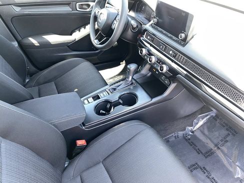 Used 2023 Honda Civic LX image 9