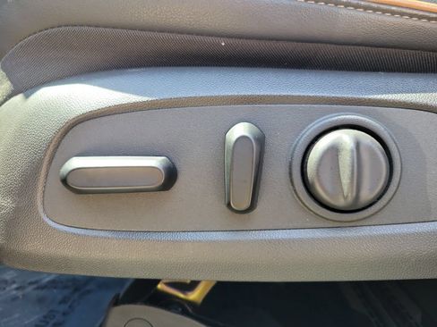 Certified 2025 Buick Envista Avenir FWD image 17
