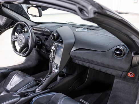Used 2020 McLaren 720S Performance image 34