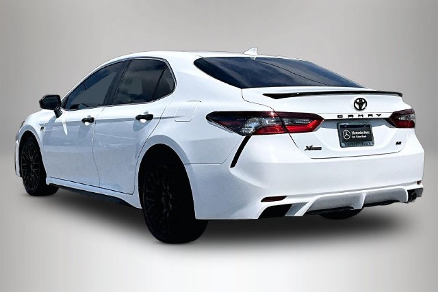 Used 2024 Toyota Camry SE FWD image 4