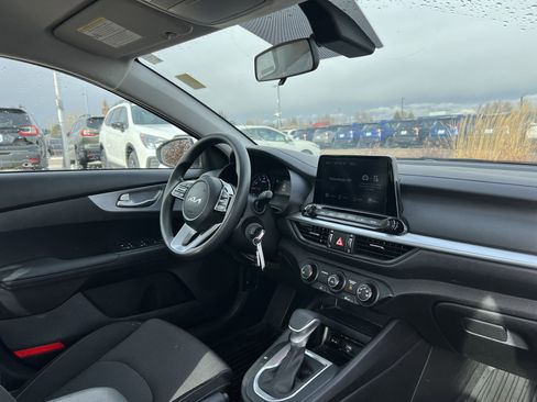 Used 2023 Kia Forte LXS w/ LXS Technology Package image 16