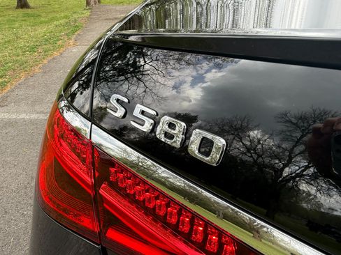 Used 2023 Mercedes-Benz S 580 4MATIC Sedan image 42
