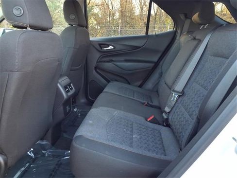 Certified 2024 Chevrolet Equinox LT image 9