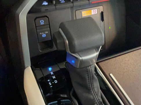 Used 2024 Toyota Sequoia Capstone AWD/4WD image 14
