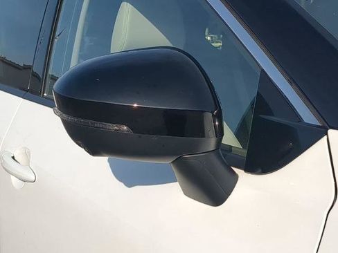 Certified 2025 Nissan Rogue SL w/ Tech Package image 12