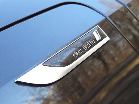 Used 2023 BMW X5 xDrive45e w/ Executive Package image 70