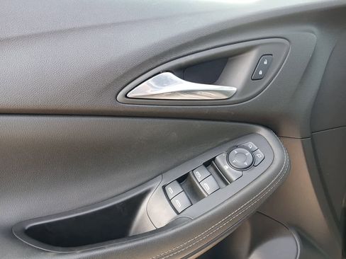 Used 2024 Buick Encore GX Sport Touring w/ Experience Buick Package image 16